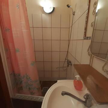 Фото номера Номер с кроватью размера &quot;king-size&quot; и видом на сад Гостевой дом Daiņa Mežanci Brivdienu māja г. Страупе 12